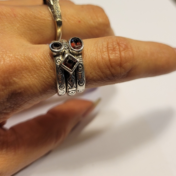Tejani Sterling Silver and Garnet Stackable Rings - Picture 12 of 15